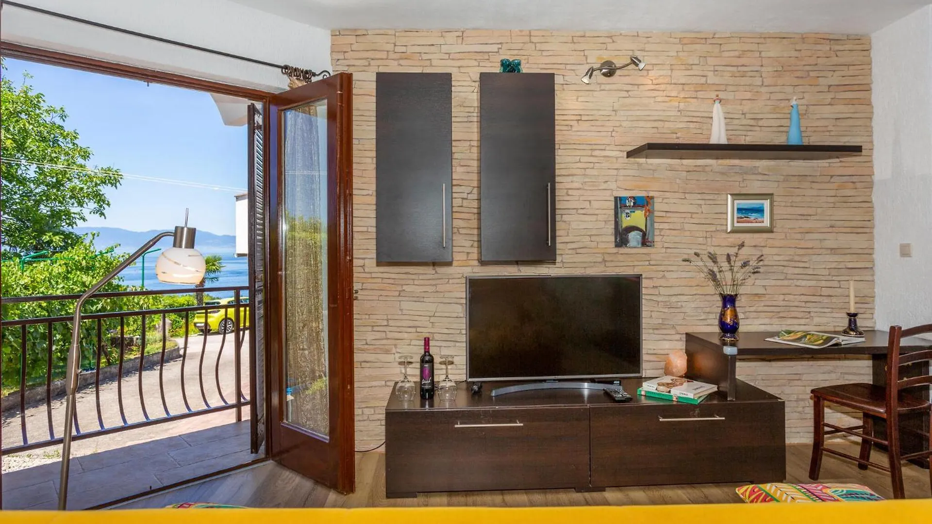 Stunning Apartment In Njivice With Kitchen